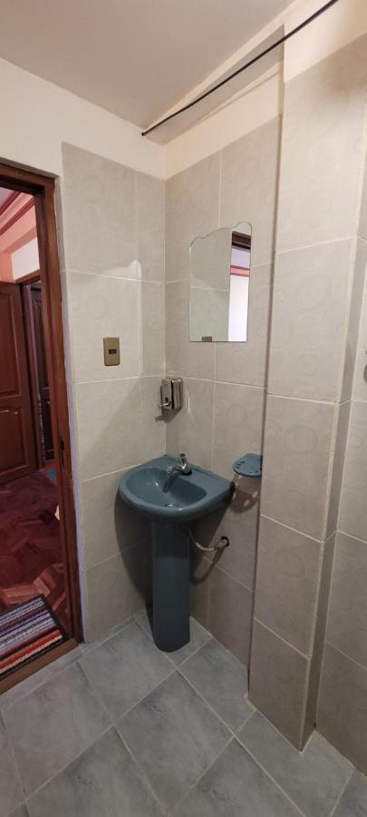 Hostal Sol Y Luna Bed & Breakfast Копакабана Екстериор снимка