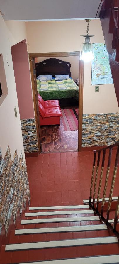 Hostal Sol Y Luna Bed & Breakfast Копакабана Екстериор снимка