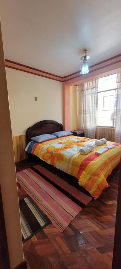 Hostal Sol Y Luna Bed & Breakfast Копакабана Екстериор снимка